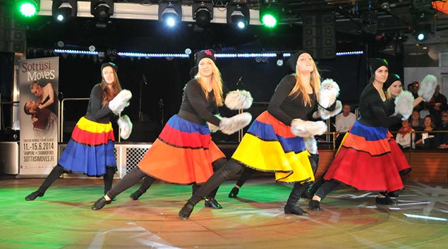 huojuvat-kuuset